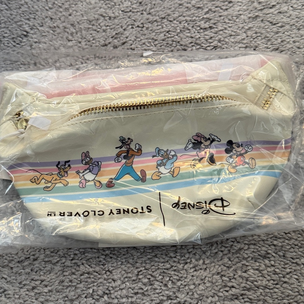 Stoney Clover Lane x Disney Mickey and Friends classic fanny pack - Picture 7 of 8
